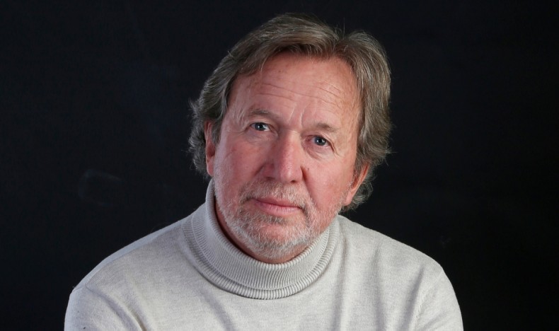 Lege fortviler: Pasienten måtte stoppe bussen 8 ganger Lege fortviler: Pasienten måtte stoppe bussen 8 ganger